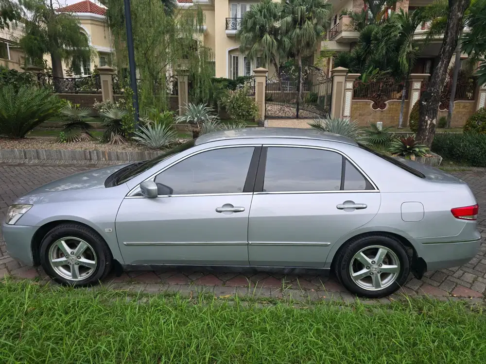 Honda Accord 2004 Bensin
