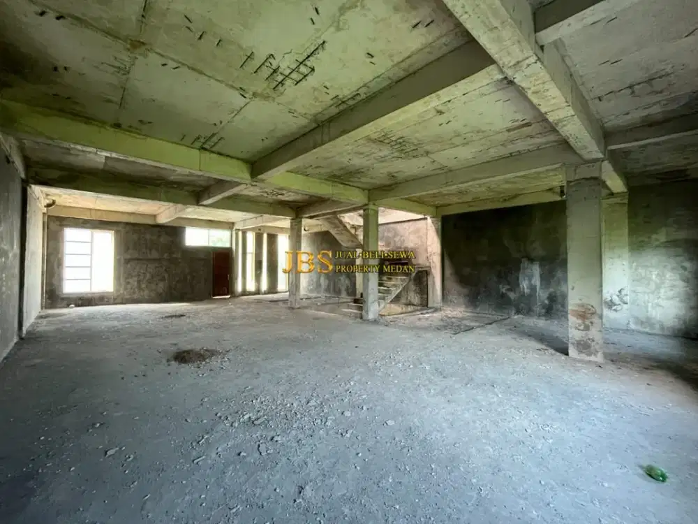 Rumah 2,5 Tingkat Dijual di Komplek Graha Metropolitan Medan Cluster Sophie Suite