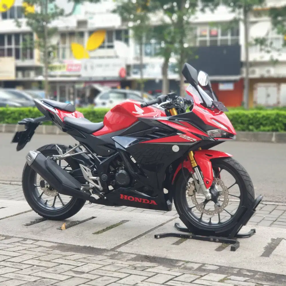 HONDA NEW CBR 150R MERAH 2023 KM 3K PAJAK PANJANG SUPER GRESS