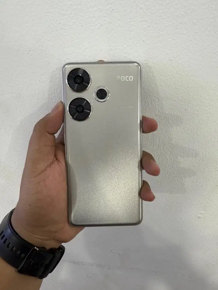 xiaomi poco F6 12/512