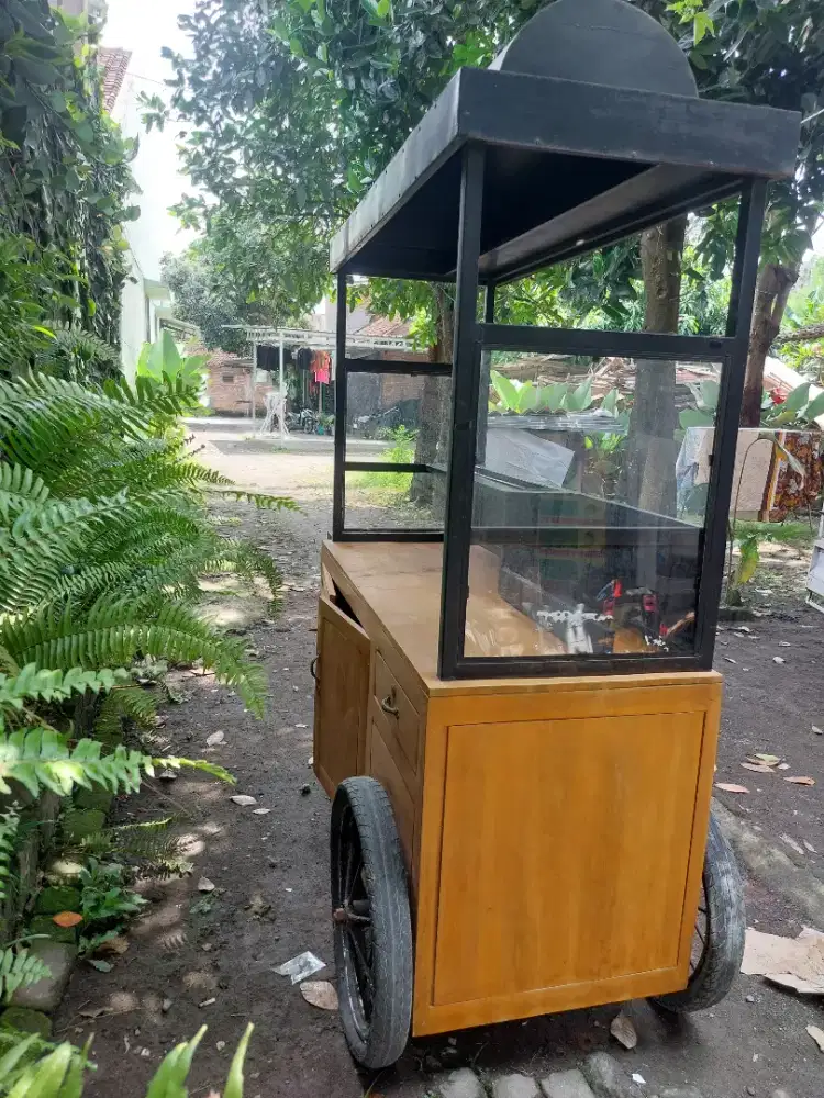 Gerobak jualan , gerobak bekas
