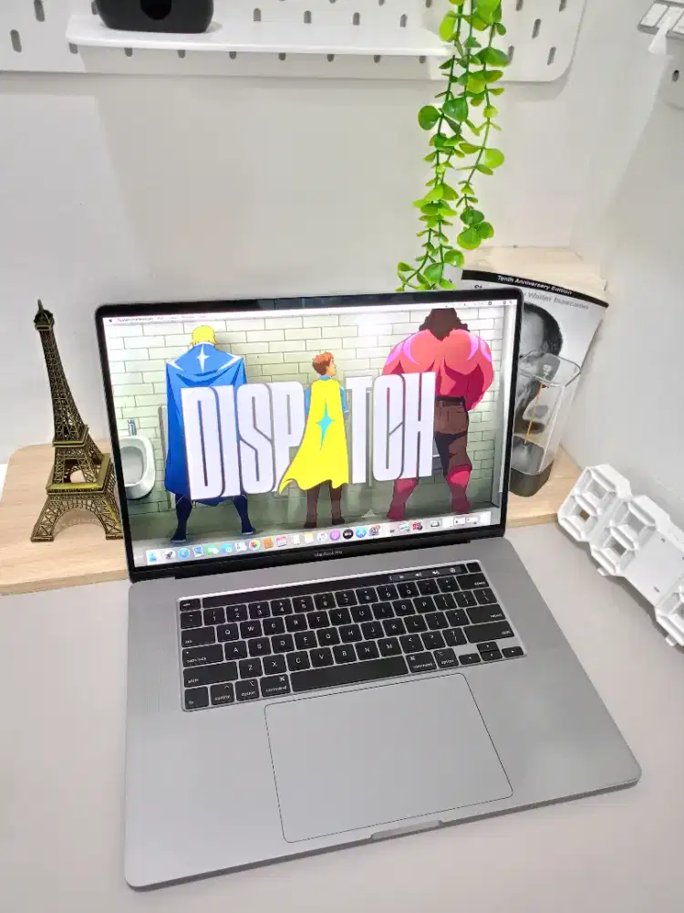 MACBOOK PRO TOUCHBAR 2019 I9 16 INCH 64/4TB MULUS