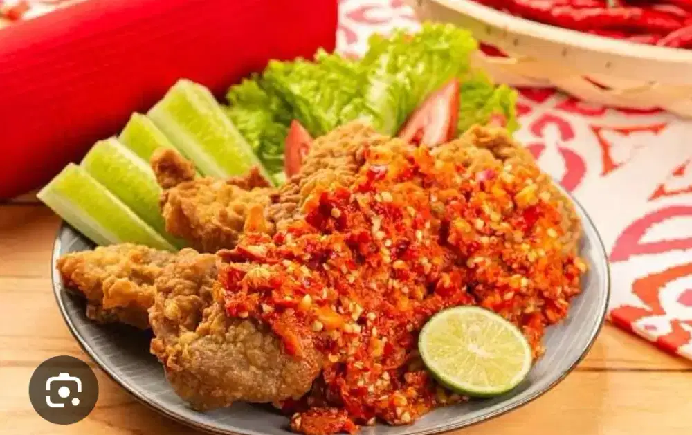 Di butuhkan wanita buat bantu2 di warung