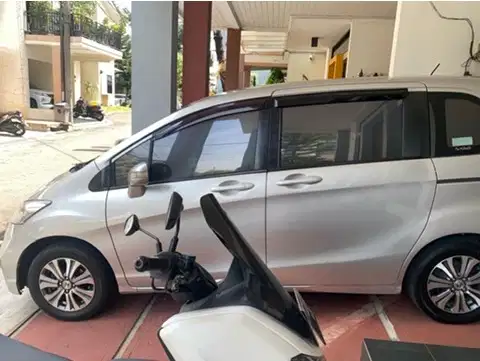 Honda Freed SD 2013 Bensin double blower