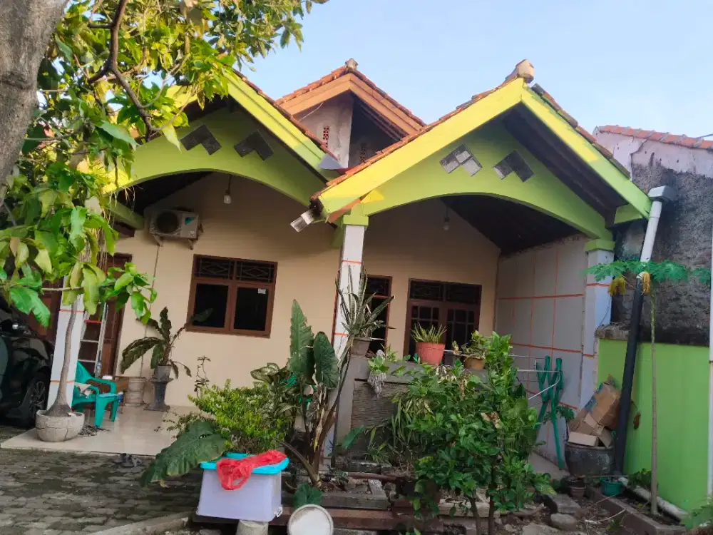 Jual tanah berikut rumah beserta isinya