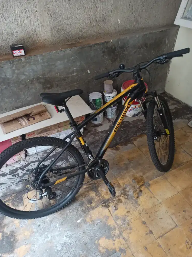 Polygon Cascade 4 Alloy Hydrolic 8x3 sp Shimano Altus