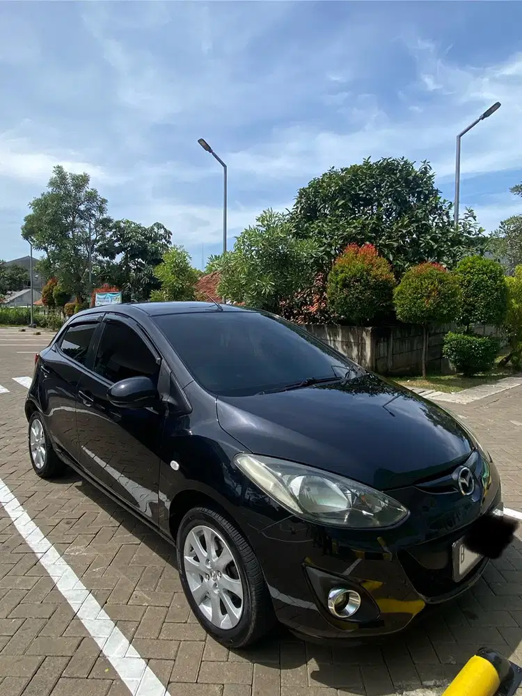 Mazda 2 2011 Automatic
