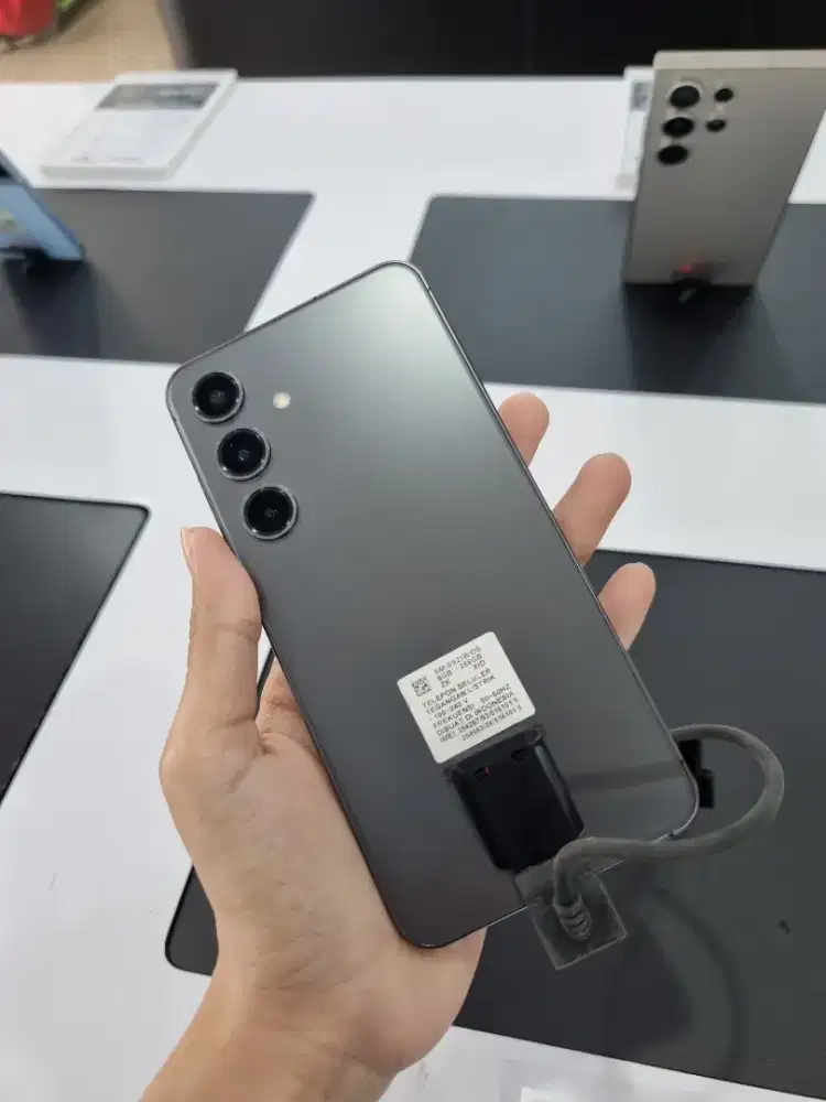 S24 5G unit baru, segel, garansi resmi