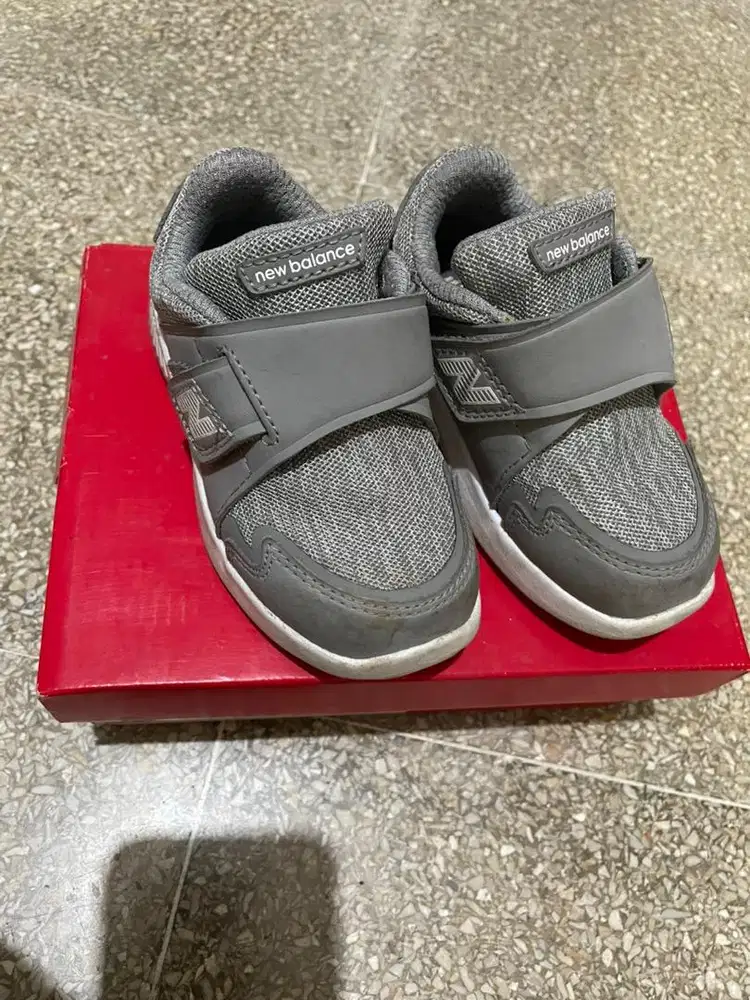 Sepatu new balance second original