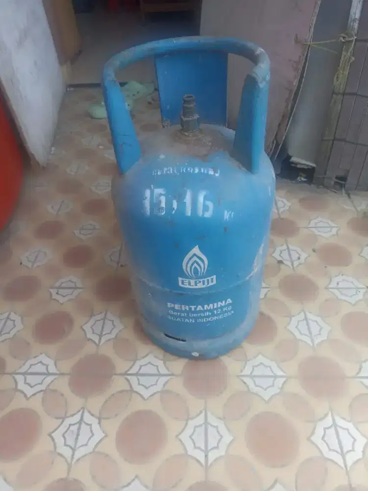 Tabung gas elpiji 12 kg kosong