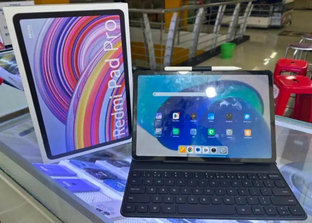 Redmi Pad Pro 8/256 sepaket keyboard dan pen JKT Timur pgc cililitan