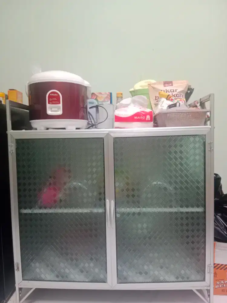 Almari dapur multifungsi