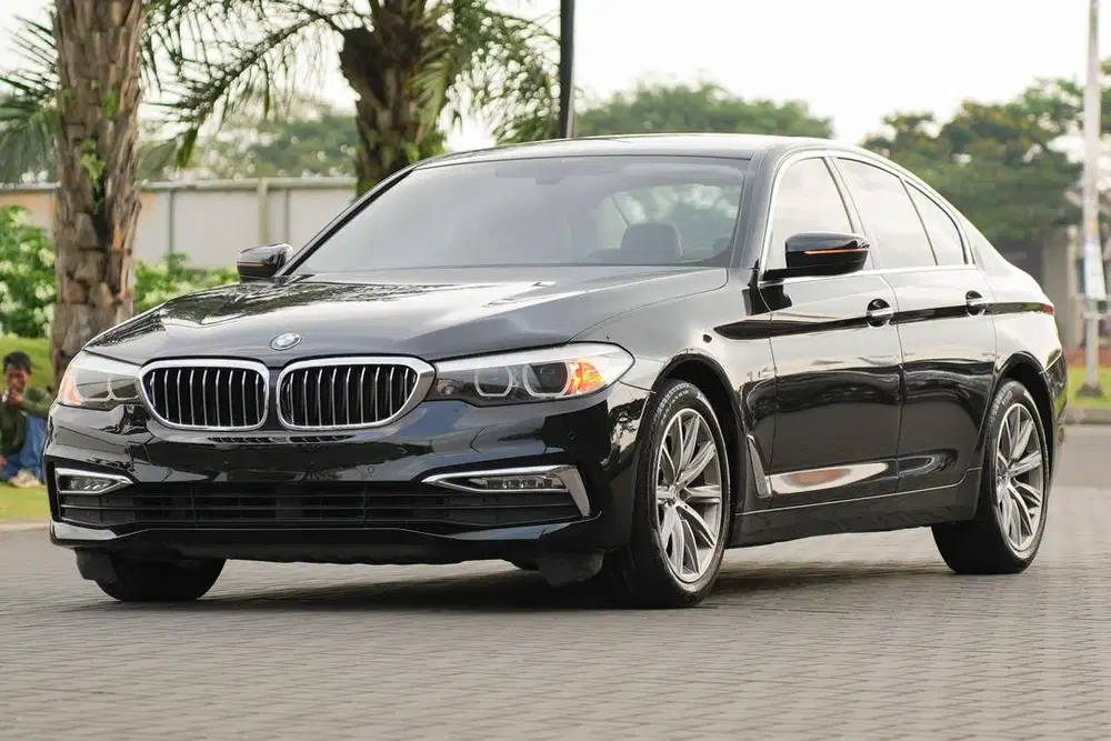 (DP 5jt) BMW 520i Luxury 2018 (G30)
