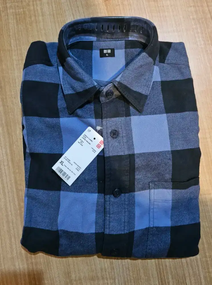 Kemeja Flannel Uniqlo Ori – Lengan Panjang, Stylish & Nyaman!