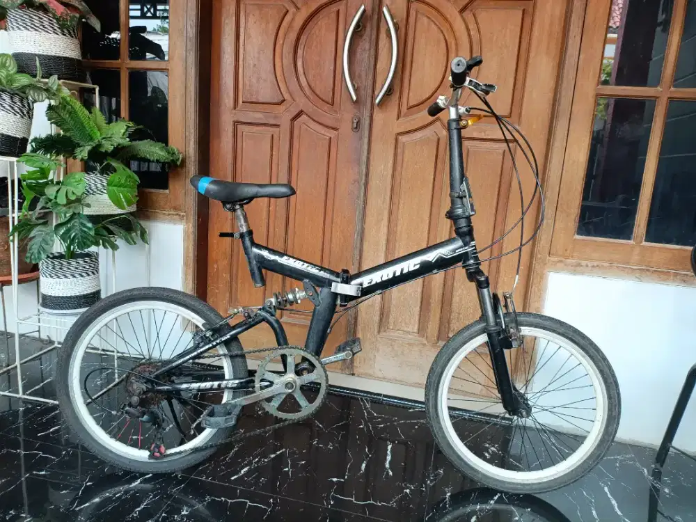 Sepeda lipat ukuran 20 inch