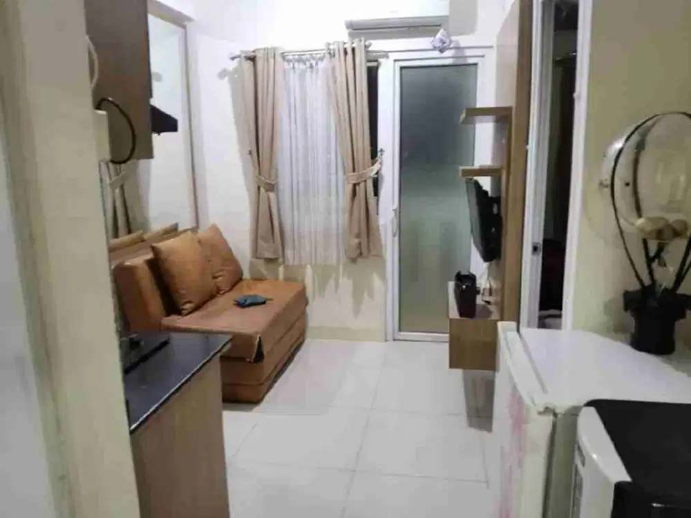 Apartemen Green Pramuka 2BR Full Furnished Dijual Turun Harga Lokasi Strategis
