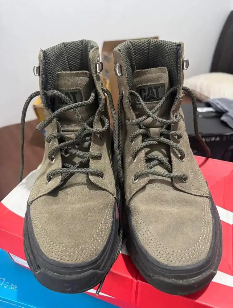 Caterpillar raider hi shoe 42