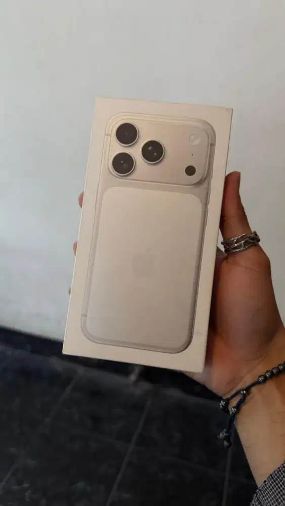 Iphone 17 pro 256gb silver