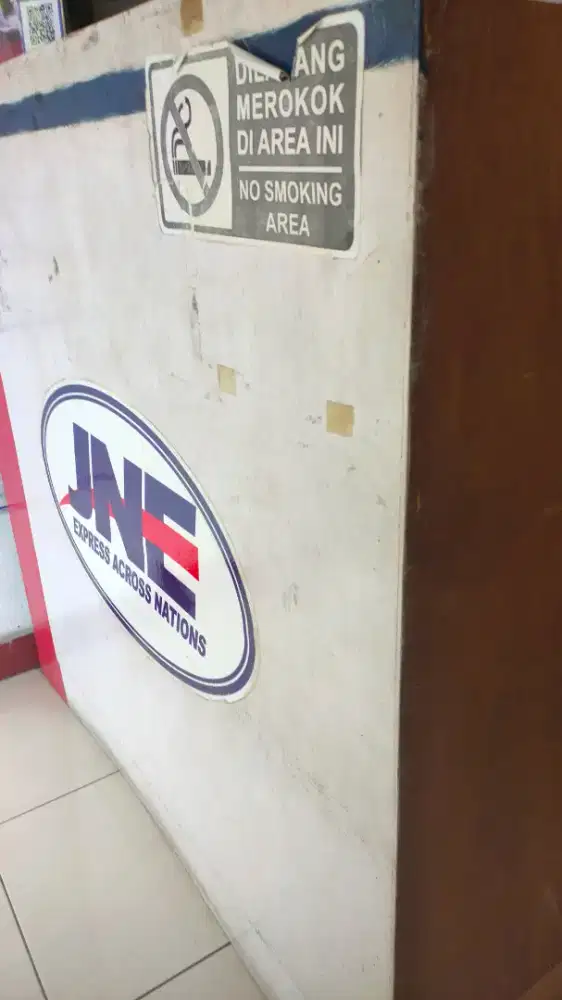 Dijual meja untuk usaha agen pengiriman