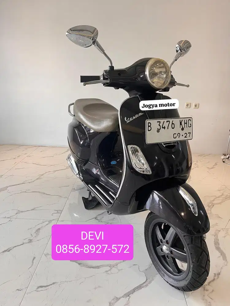 [2] Piaggio Vespa LX 125 th 2012