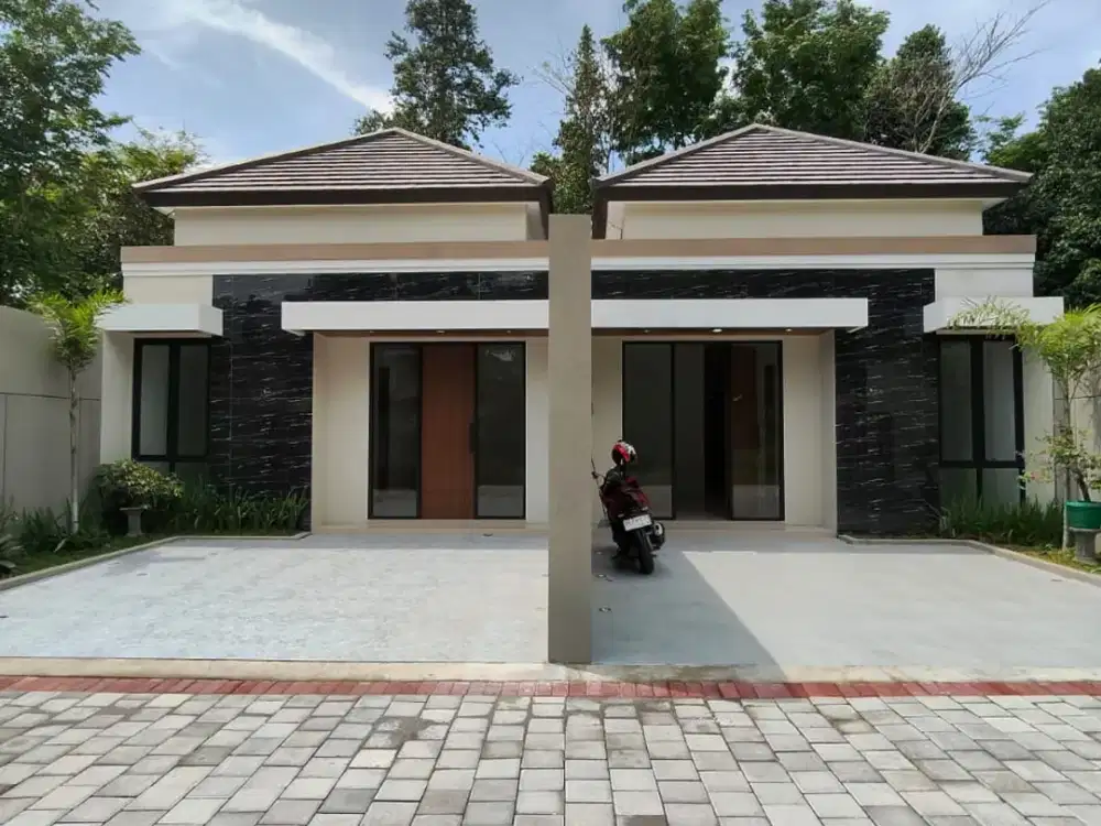 RUMAH BARU SIAP HUNI DENGAN KONSEP LIMASAN MODERN  DEKAT AL AZHAR CAIRO DAN KAMPUS UII JAKAL