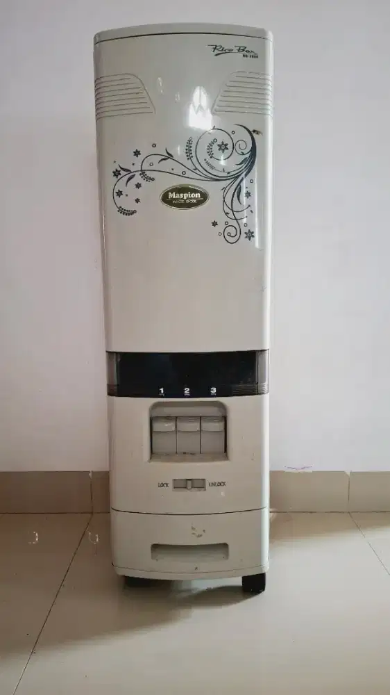 Rice Box/Tempat Beras
