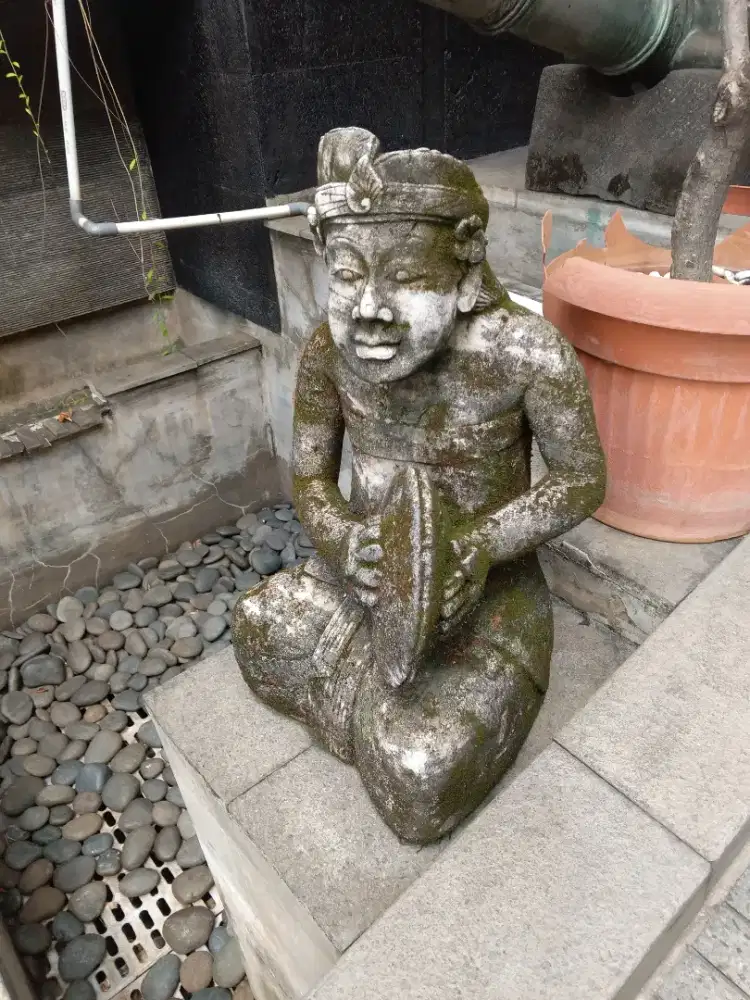 Jual patung ukir taman lumutan