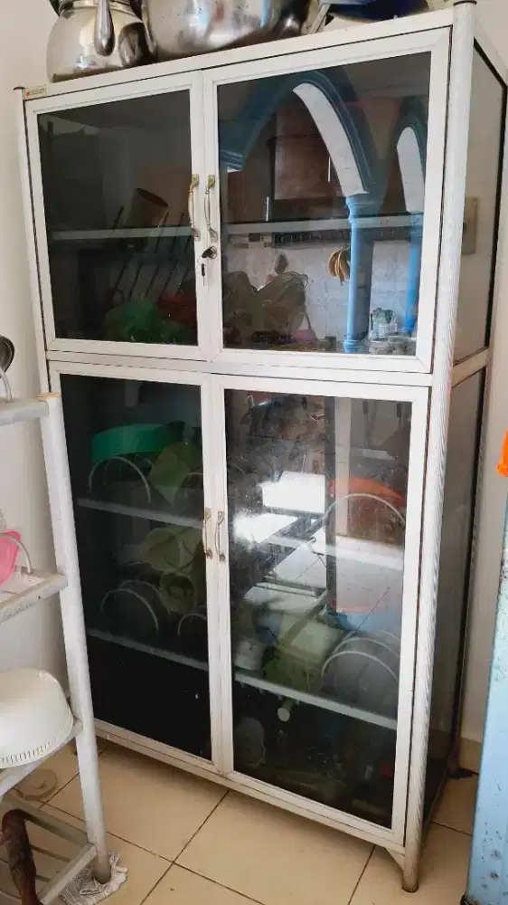 Lemari Piring/Rak Piring