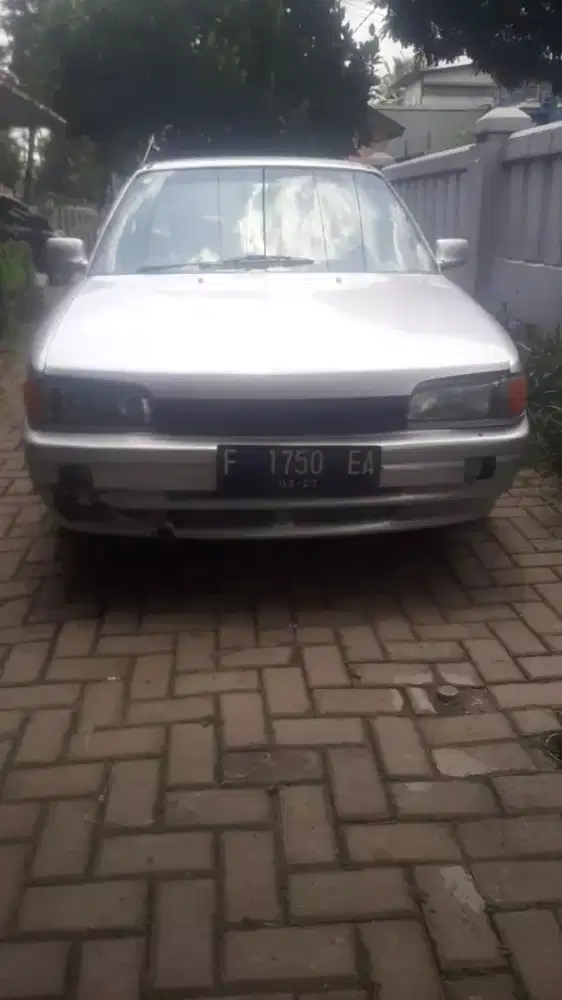 Mazda 323 interplay 1998