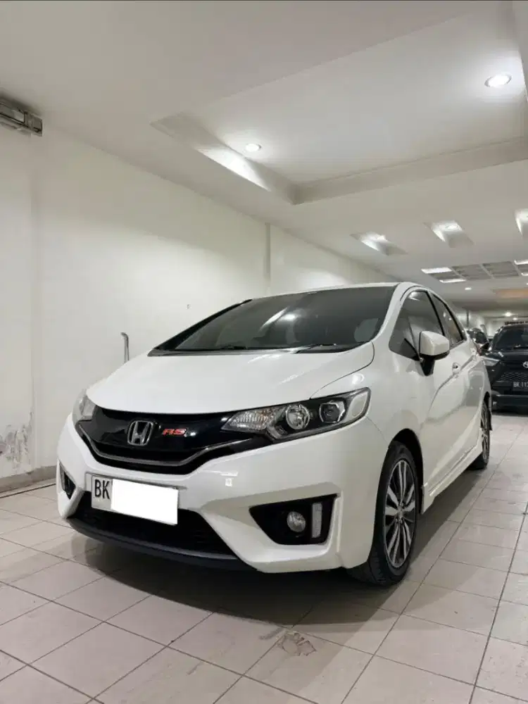 Jazz RS automatic Tahun 2014 akhir pemakaian 2015