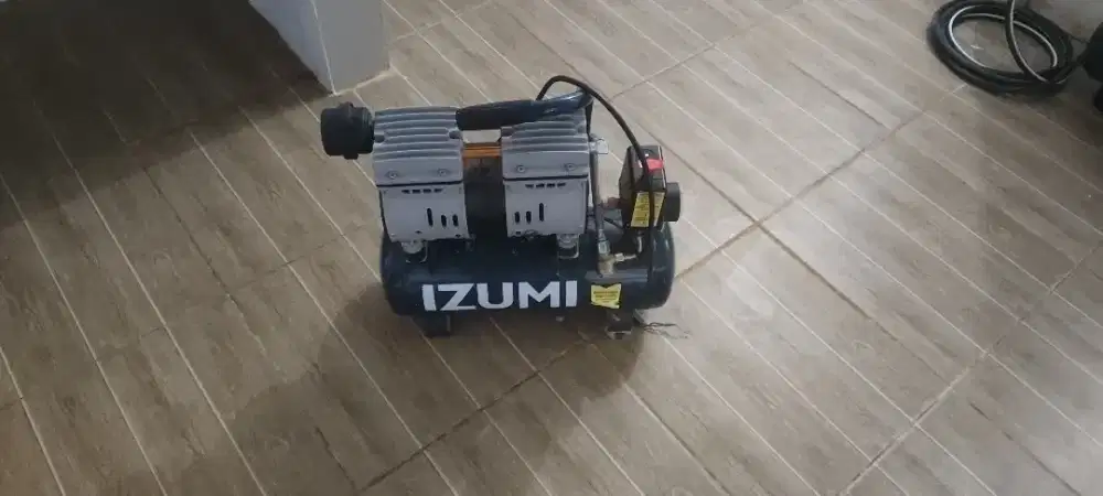 Dijual mesin kompresor kondisi hidup merek izumi