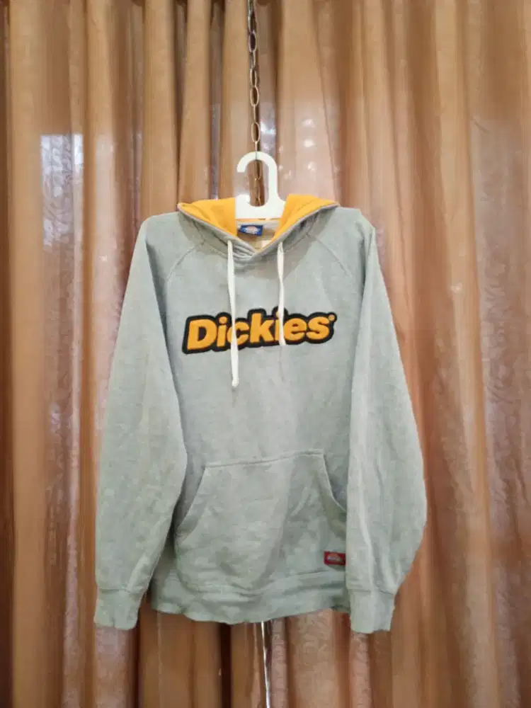 Jaket dickies bekas