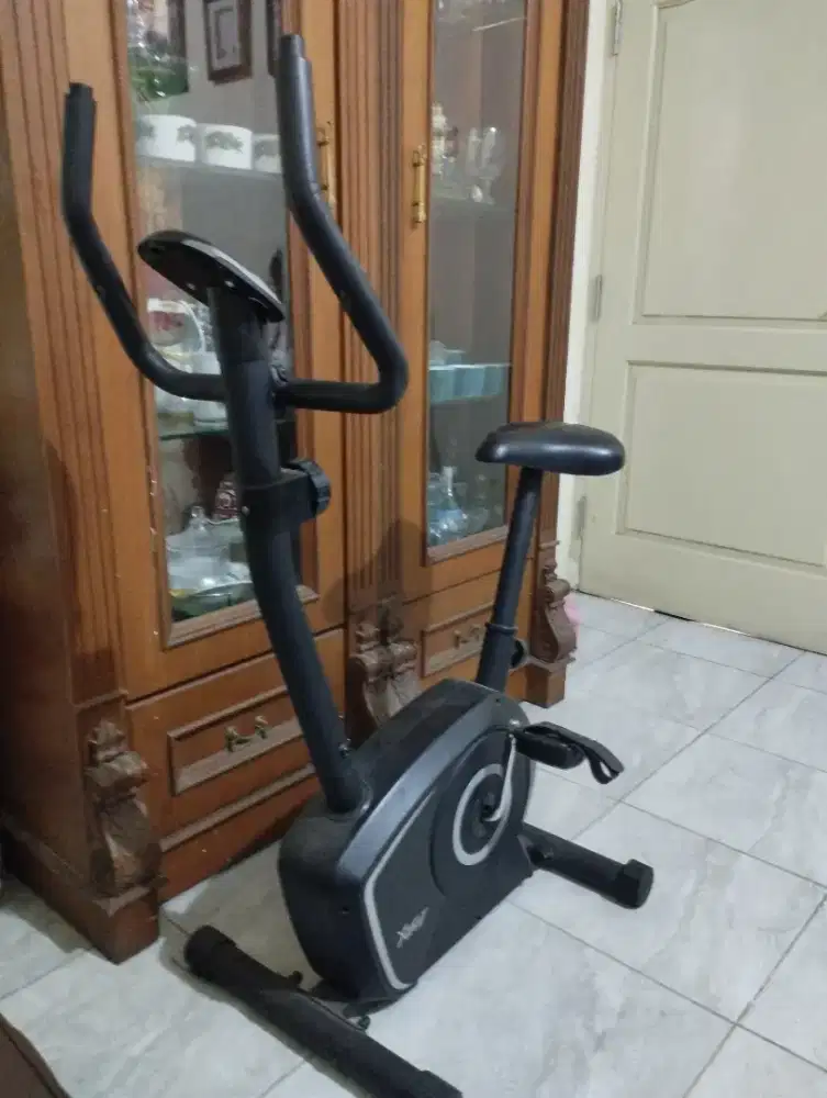 Sepeda Statis Second X2FIT