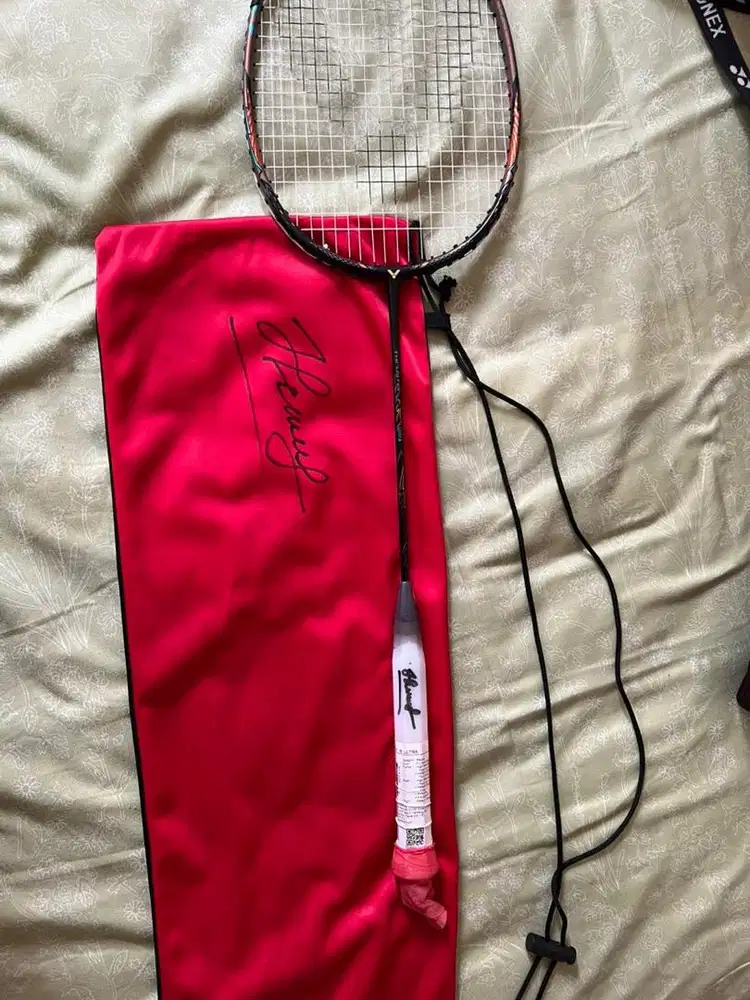 Raket Victor Thruster F Ultra 4ug5 ttd Hendra