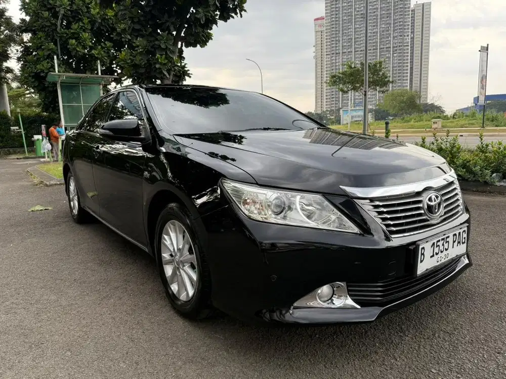 Toyota Camry 2.5 G AT 2015 / 2014 Full Original Low KM