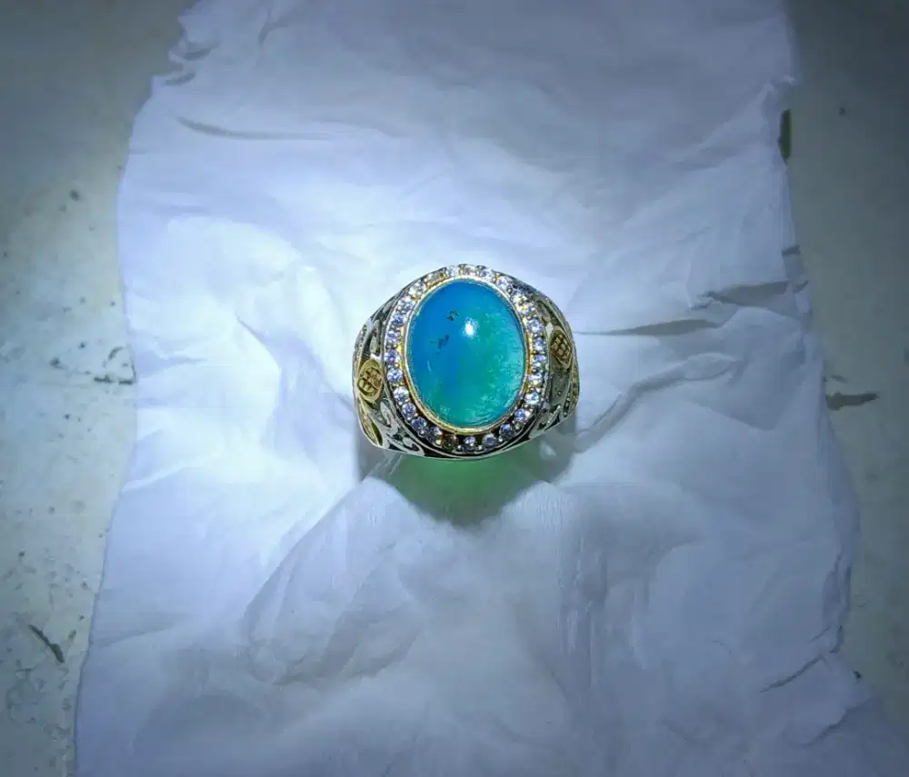 Cincin batu bacan