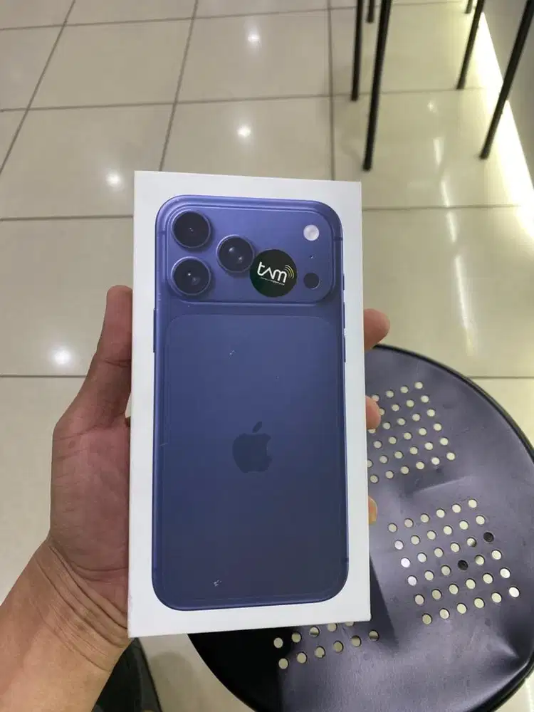 iphone 17promax 256 new deep blue