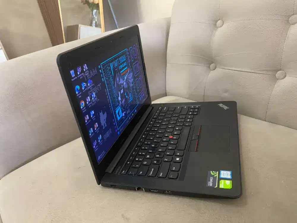 Lenovo Thinkpad E470 Core i7 Gen 7 Ram 8GB SSD Nvme 256GB Double VGA
