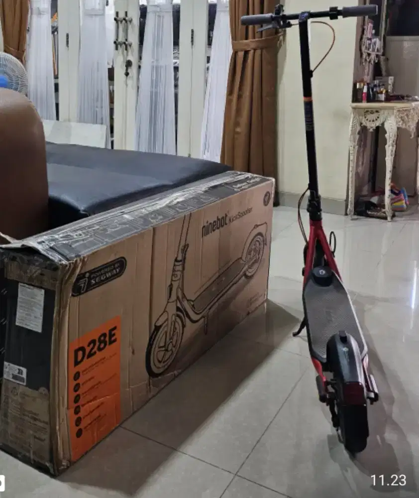 Scooter skuter xiaomi ninebot d28 fullset dus merah like new