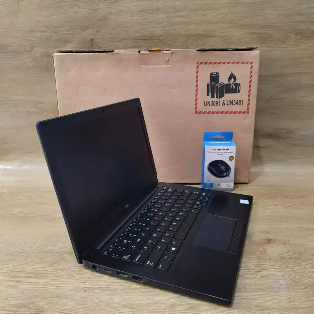 Laptop Dell Latitude Slim Core i7 Gen 7 Ram 16GB bonus Mouse Baru