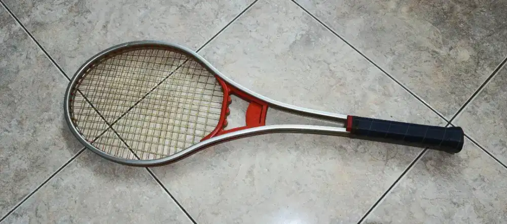 Dijual murah raket tennis