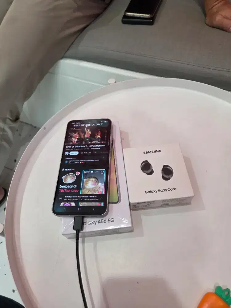 Samsung galaxy A56 8/256 free buds core selama persediaan masih