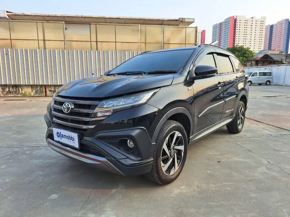 Pajak Panjang - Toyota Rush 1.5 TRD Sportivo Bensin-AT 2020