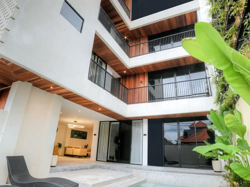 Leasehold - Exclusive Modern Suites in Prime Canggu Location, Bali