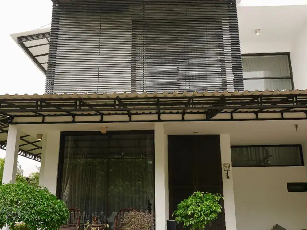 Dijual Rumah Siap Huni di Greenwoods Townhouse  Ciputat Timur