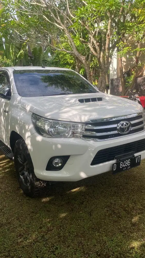 Dijual mobil hilux revo 2015 mesin 2KD matic