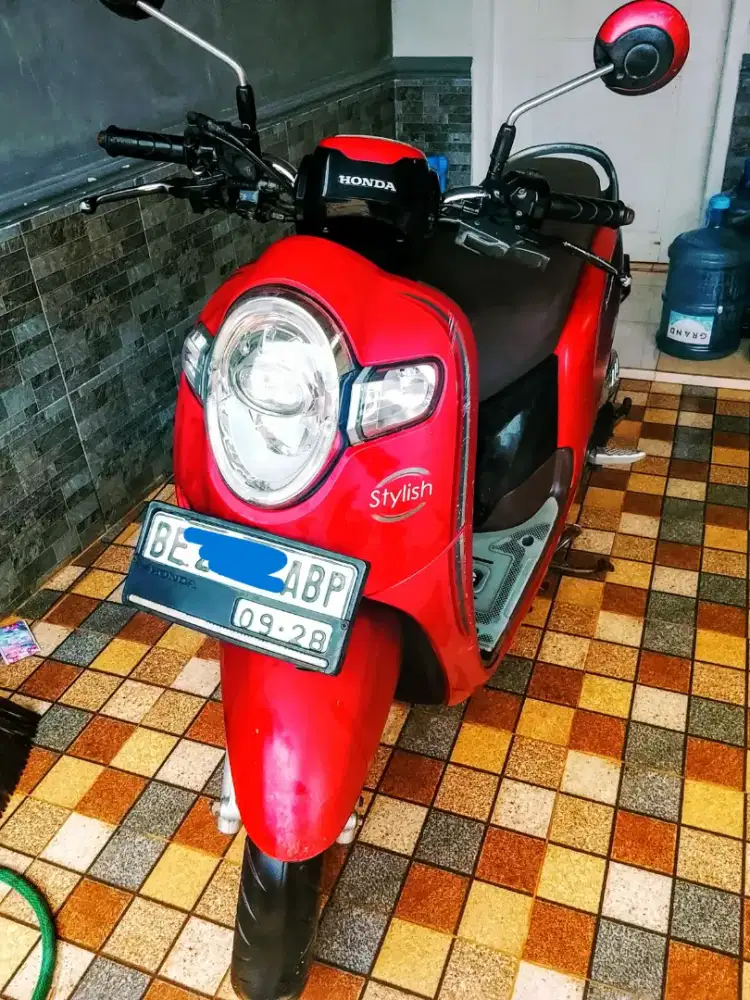 Honda Scoopy donat 2018