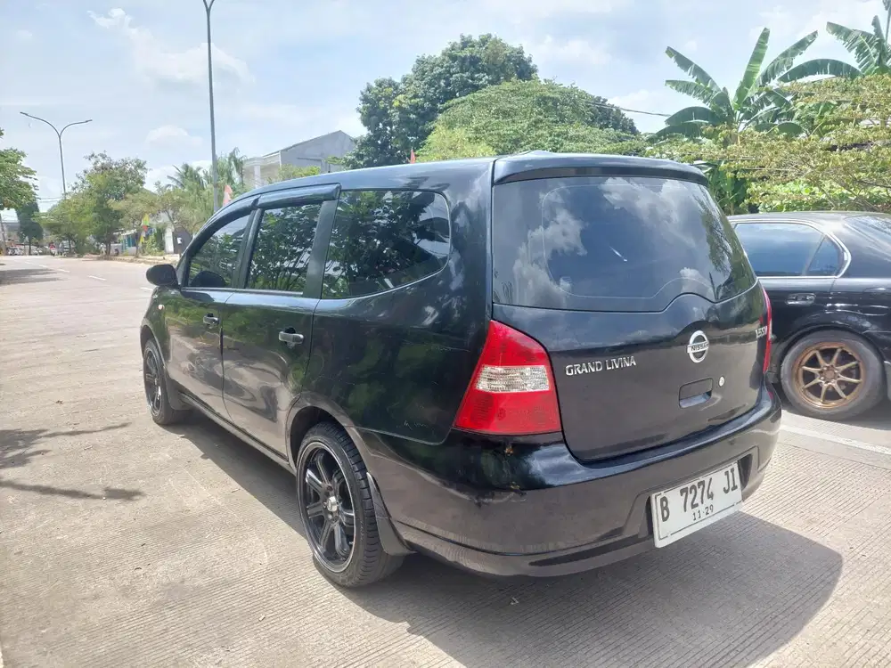 Nissan Grand livina 2007 Bensin