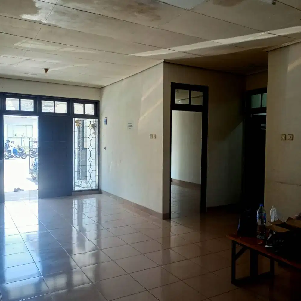 Disewakan Rumah Strategis Terusan Jakarta Dekat Antapani