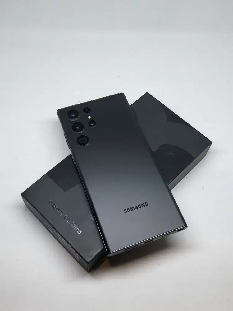 Samsung Galaxy S22 Ultra Black 12/256GB SEIN